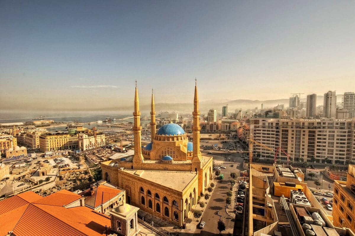بيروت... عاصمة لبنان, الحياة و التاريخ